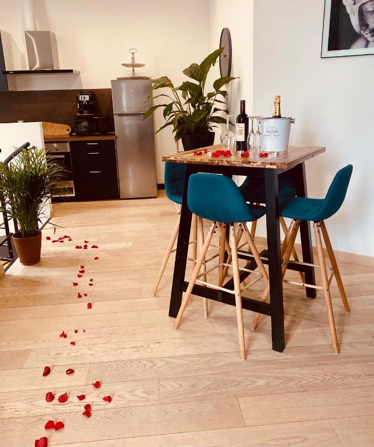 Mieuxqualhotel Jacuzzi Privatif La Parenthese Bordeaux Exteriör bild